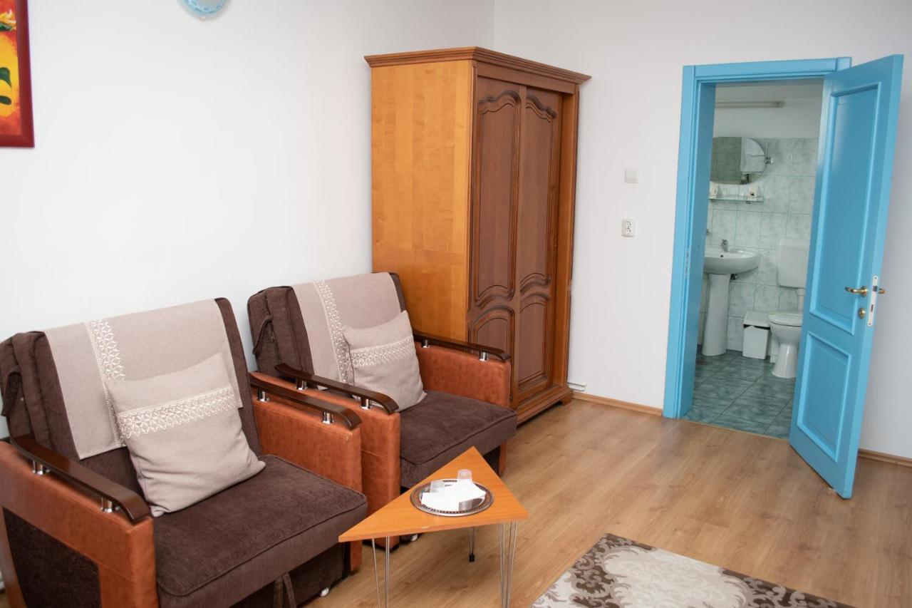 Motel Via Targu Mures Cristesti  Exterior photo